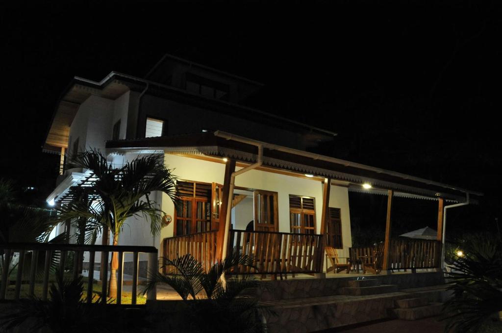 La Fontaine Holiday Apartment Bel Ombre Phòng bức ảnh